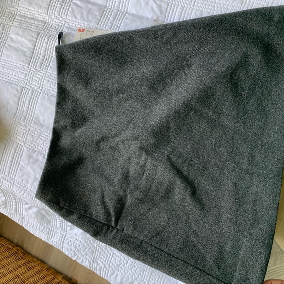 Wool blended high waisted mini skirt / dark gray / Uniqlo NWT - Picture 2 of 7